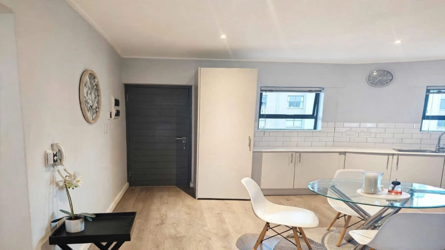 2 Bedroom Property for Sale in Rondebosch Village Western Cape